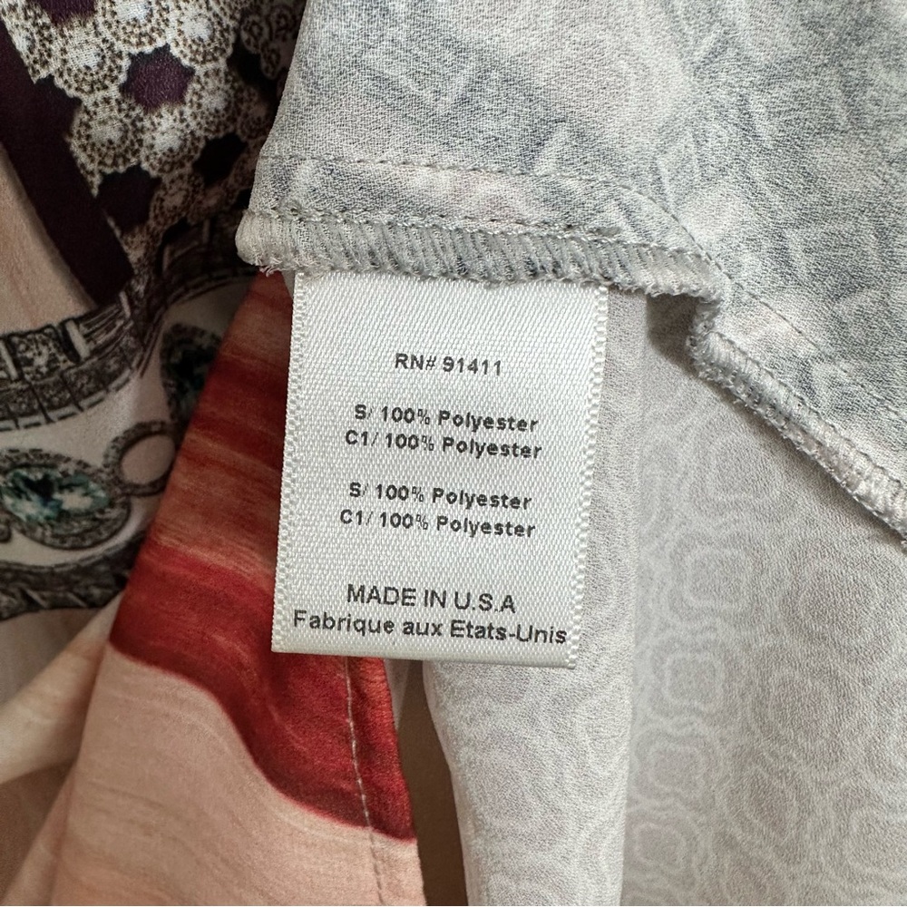 Clover Canyon Pink and Black Geometric‎ Blouse size Medium - Picture 6 of 9